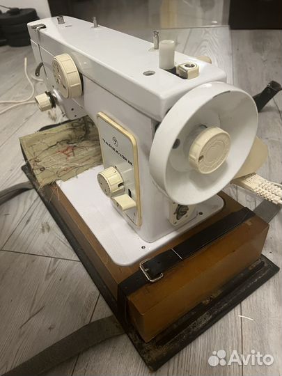 Швейная машина чайка 132м