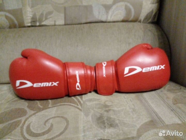 Боксерскии перчатки
