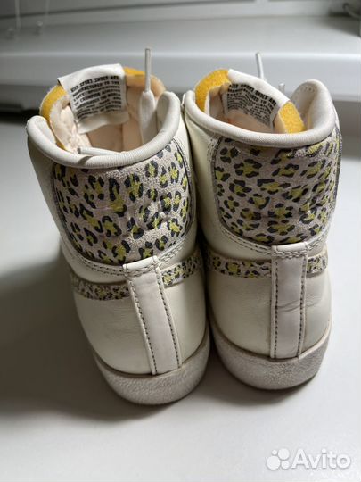 Nike Wmns Blazer mid 77 Lemon Leopard