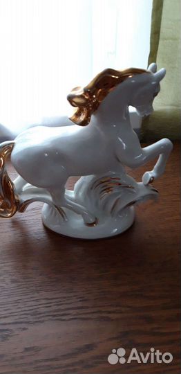 Фарфоровые статуэтки