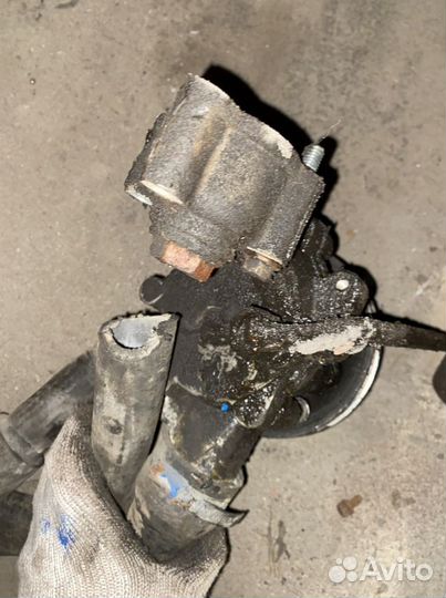 Помпа saab 9000