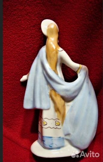 Фарфоровая статуэтка Морская царица