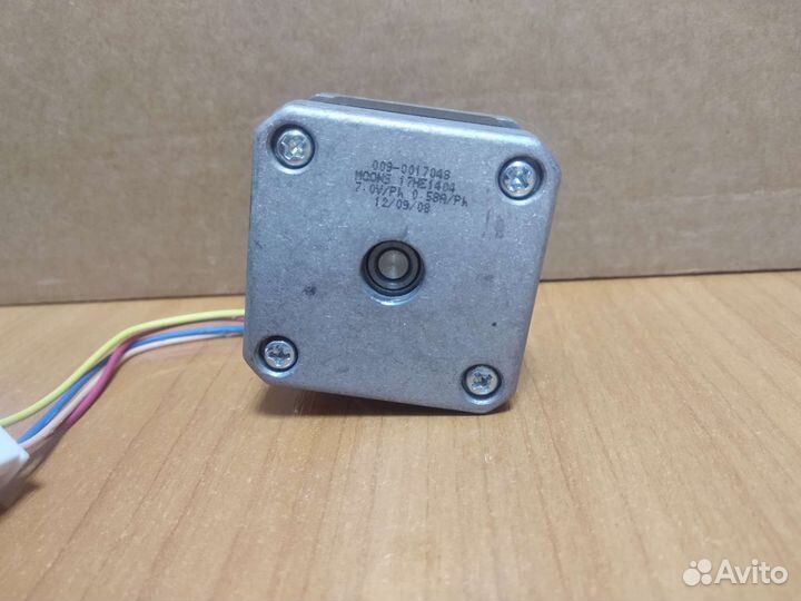 Шаговый двигатель nema 17