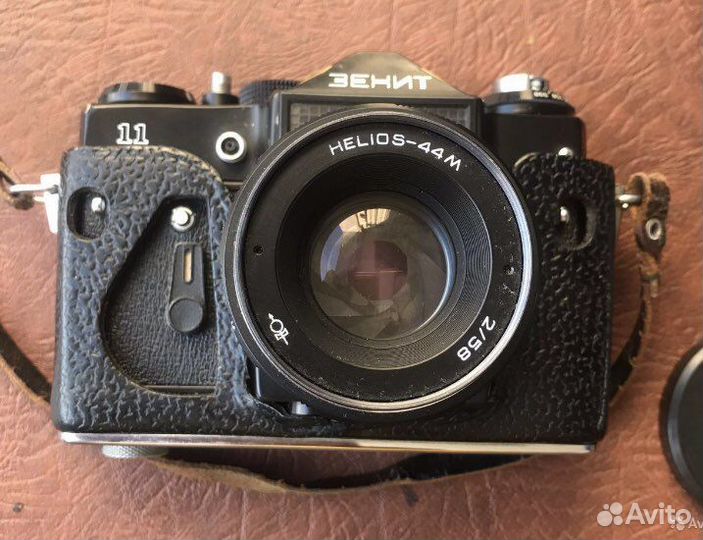 Плёночный фотоаппарат Зенит