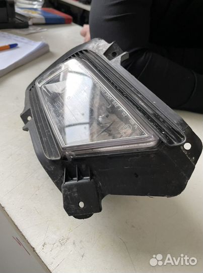 Фара правая противотуманная Kia Rio 2005-2017