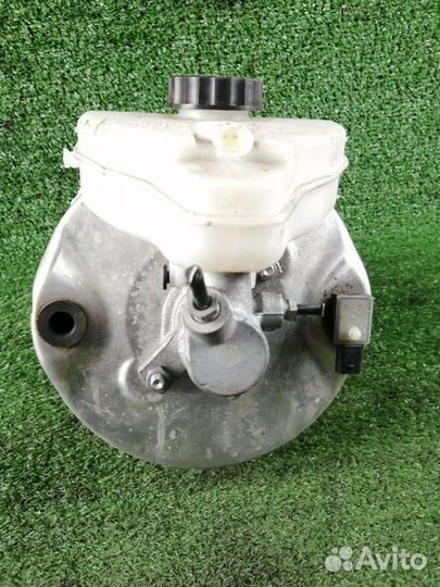 Вакуумный усилитель тормозов Mercedes-Benz C-Class