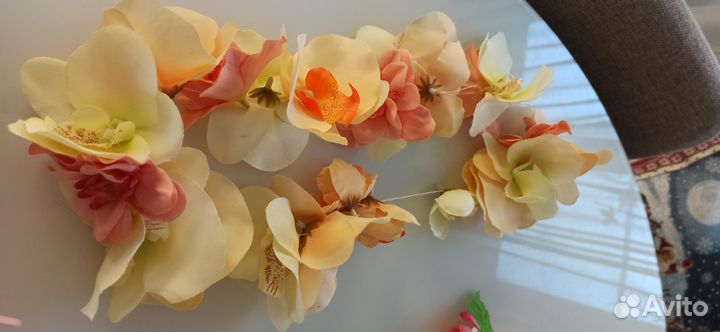 Продаю декоративные цветочные гирлянды