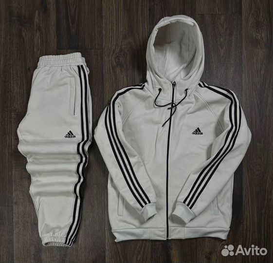 Спортивный костюм Adidas на флисе