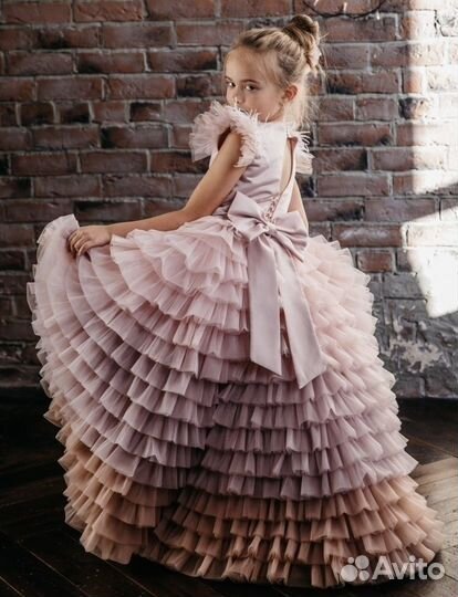 Роскошное платье длинное