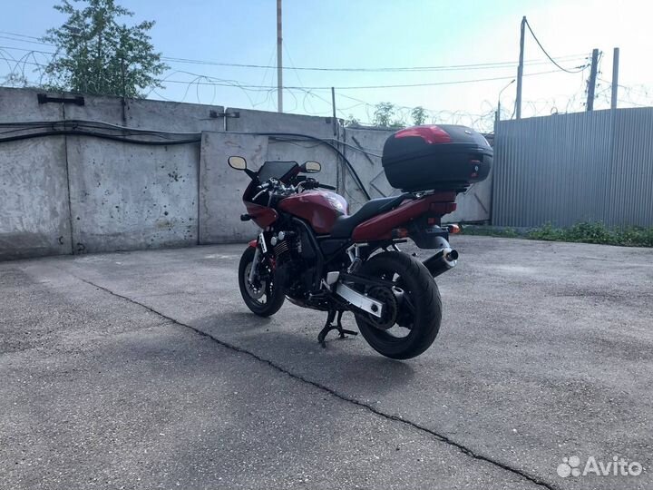 Yamaha FZS600