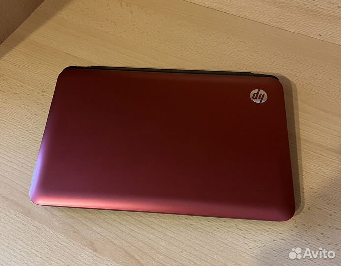 Ноутбук (нетбук) HP mini красный