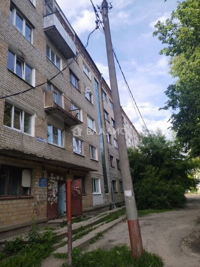 Комната 10 м² в > 9-к., 5/5 эт.