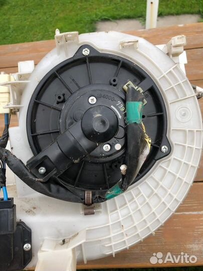 Корпус печки в сборе с моторчиком camry v30