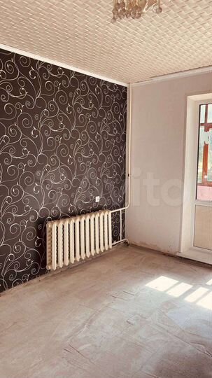 2-к. квартира, 42 м², 1/9 эт.