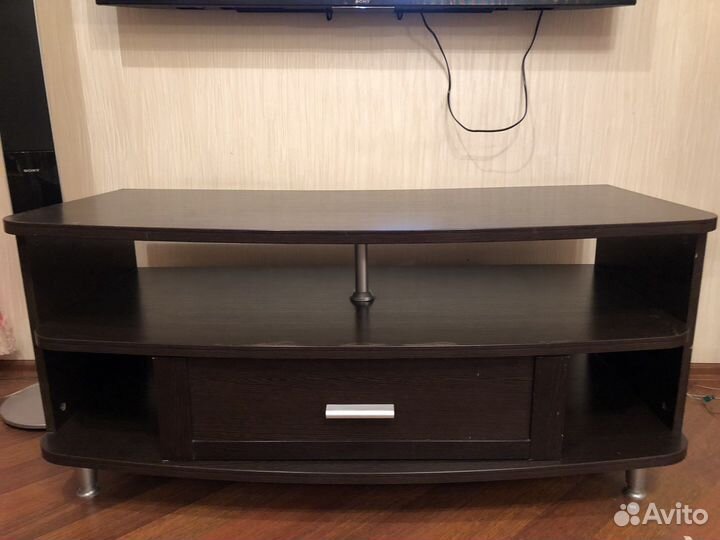 Тумба под телевизор