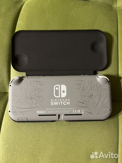 Nintendo switch lite Pokemon