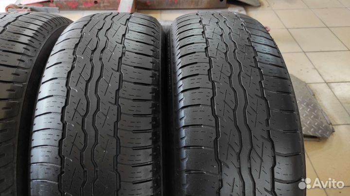 Bridgestone Dueler H/T 687 225/65 R17
