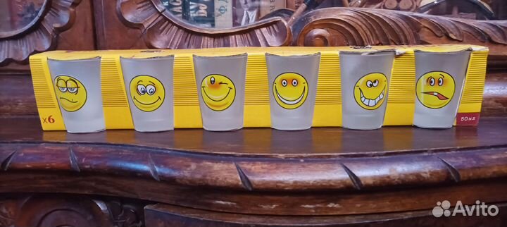 Рюмки стекло со смайликами