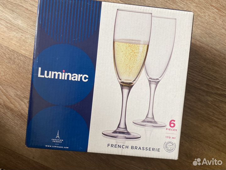 Бокалы для шампанского новые