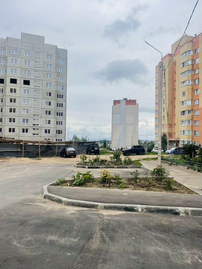 2-к. квартира, 74 м², 5/10 эт.