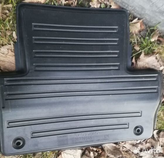 Коврик салона Volvo XC60 2010 30776546 LH