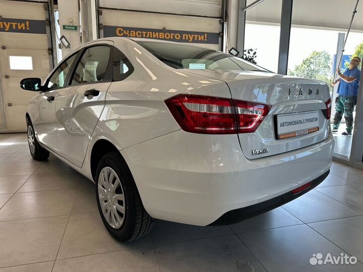 LADA Vesta 1.6 МТ, 2021, 980 км