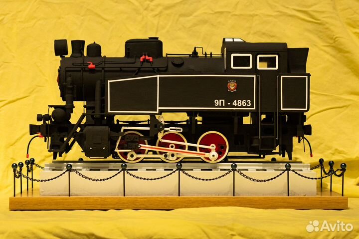Продам модель паровоза 9П