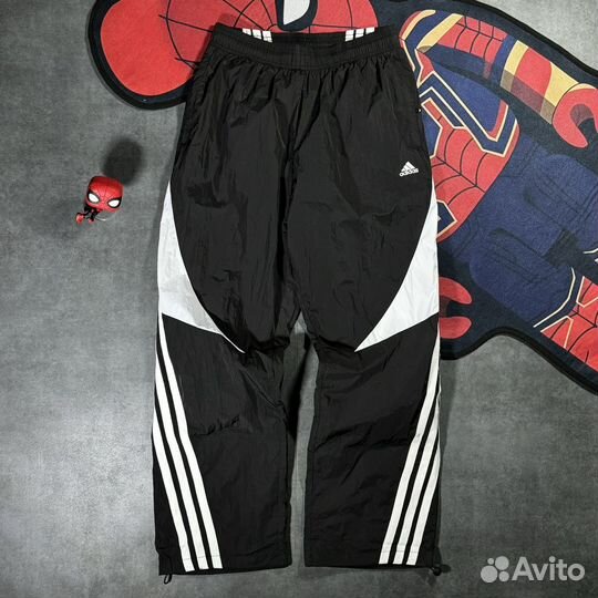 Широкие штаны Adidas