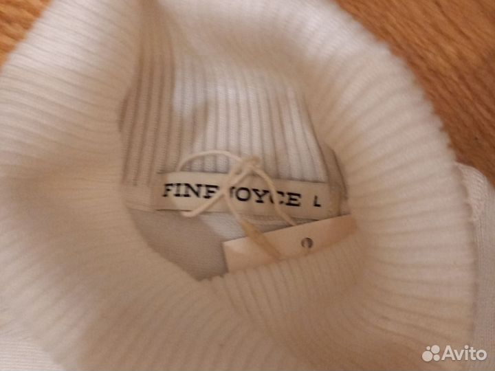 Новые женские водолазки/свитера 44-46размер