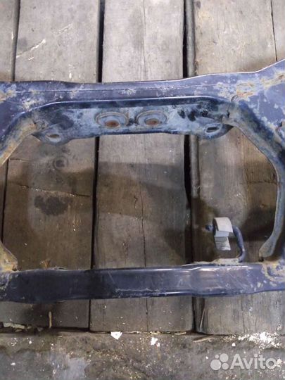 Подрамник Subaru legacy outback 2008 год