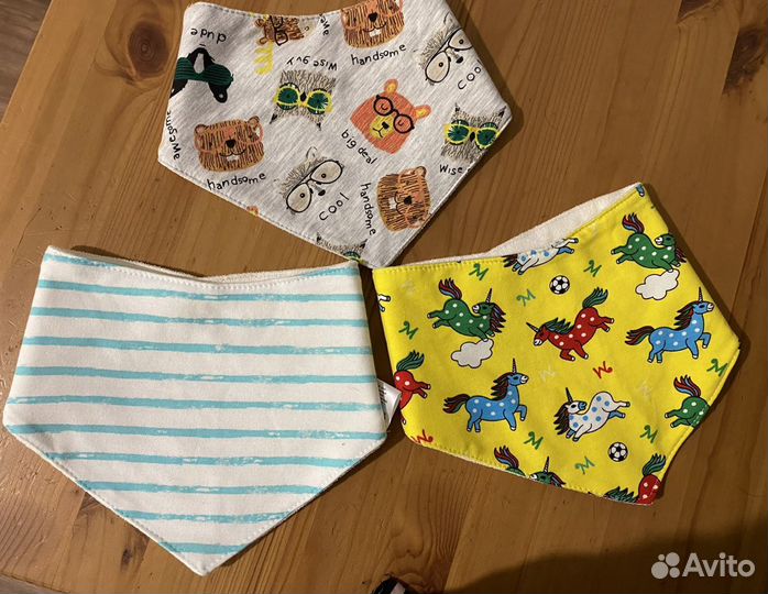 Слюнявчик нагрудник