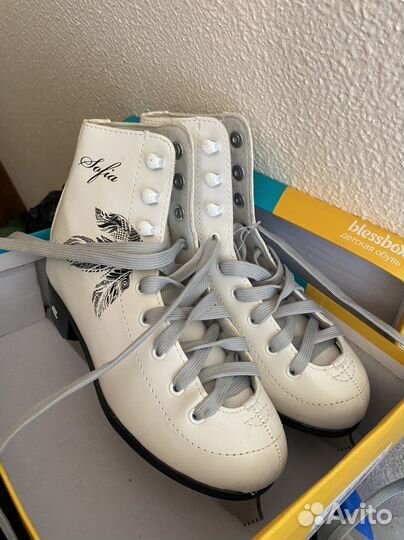 Коньки для фигурного катания детские