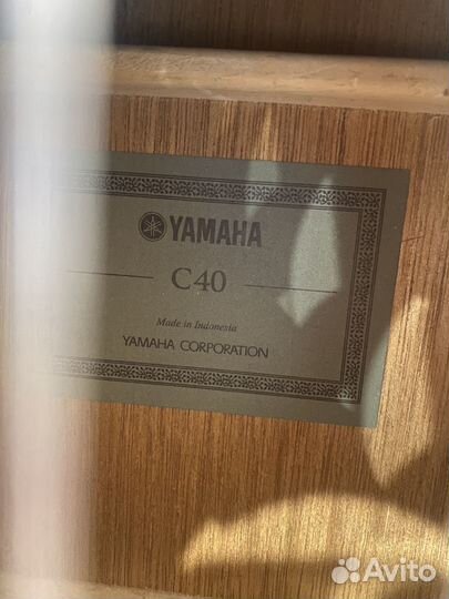 Классическая гитара yamaha c40