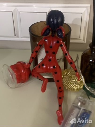 Игрушка леди баг на присоске