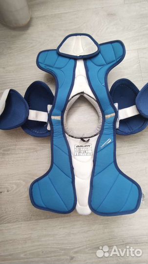 Нагрудник хоккейный bauer jr L