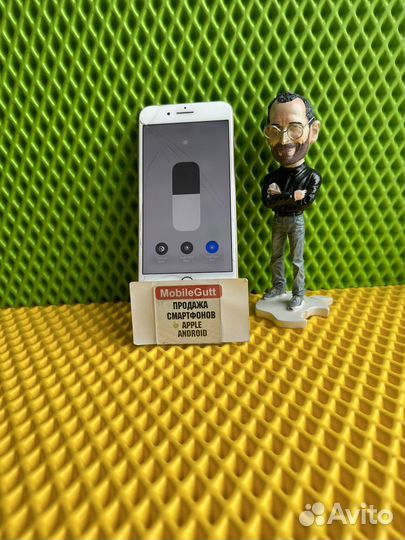 iPhone 8 Plus, 64 ГБ