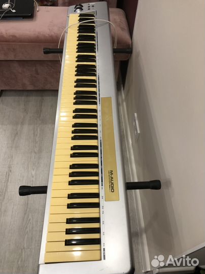 Midi клавиатура M-audio keystation 88