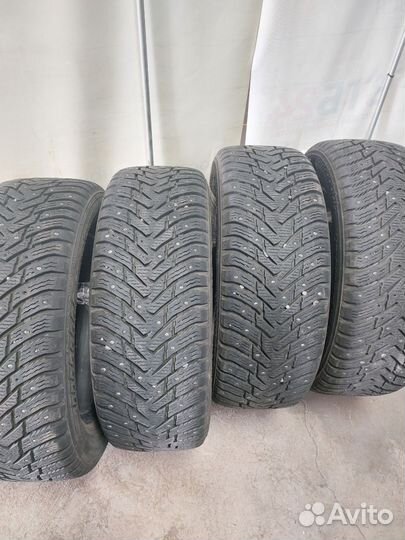 Nokian Tyres Hakkapeliitta 8 SUV 225/60 R17