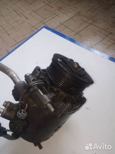 Компрессор кондиционера Mitsubishi Outlander