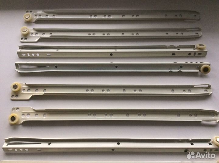 Направляющие мебельные роликовые для ящиков