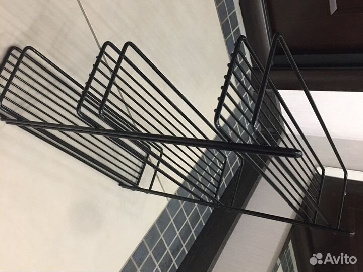 Полка навесная металлическая черная