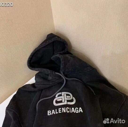 Худи Balenciaga Interlock Washed