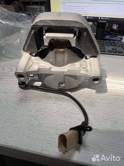 Опора двигателя правая Audi A7 A6 3.0 TDI 2011-18