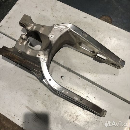 Маятник для Honda CBR600RR 05-06