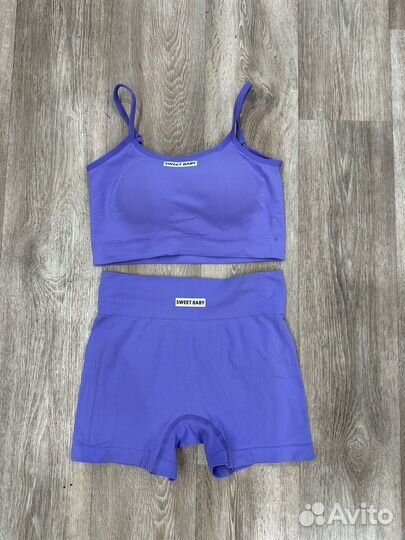 Комплект топ и шорты