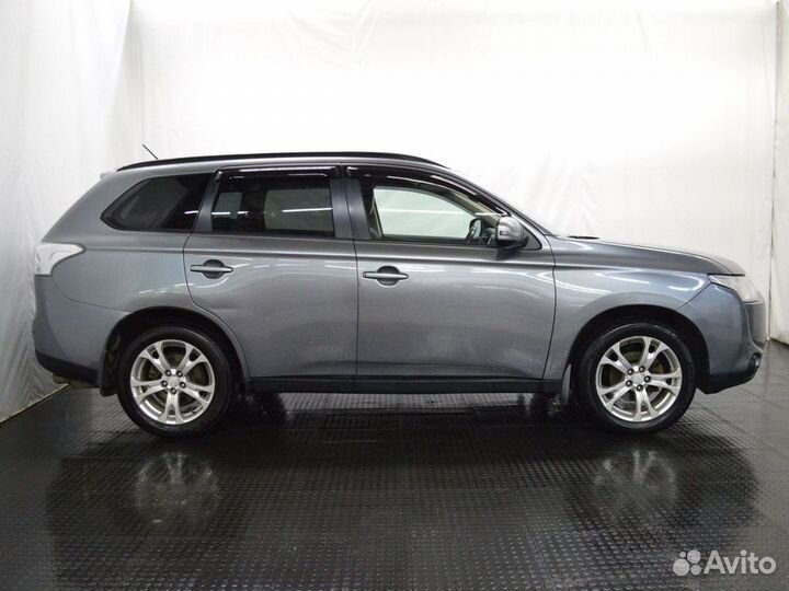 Mitsubishi Outlander 2.0 CVT, 2012, 256 144 км