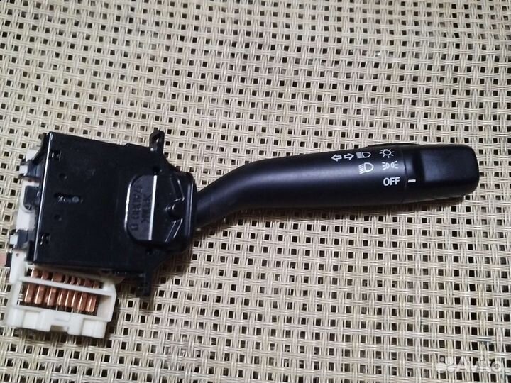 Переключатели света, поворотов Suzuki Aerio
