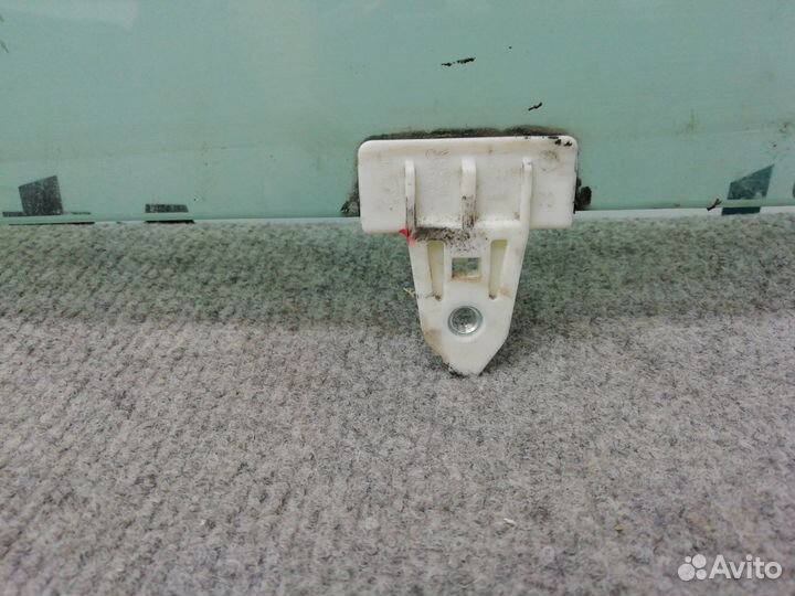 Стекло двери переднее левое 80301JD000 Nissan