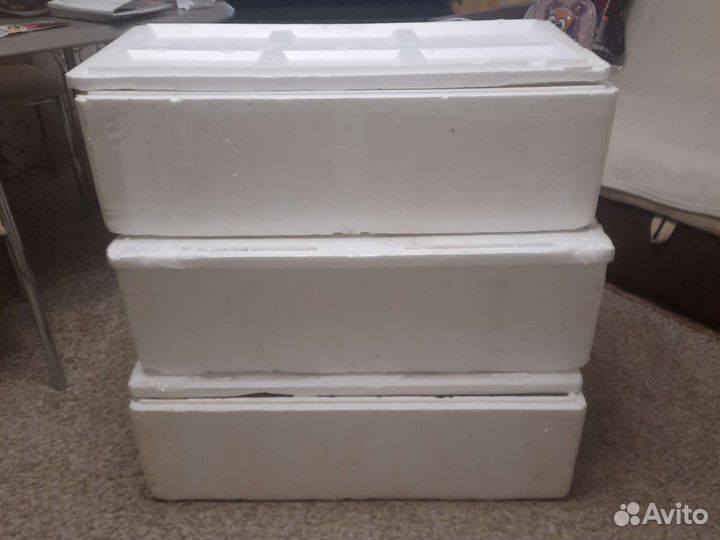 Пенопластовый контейнер