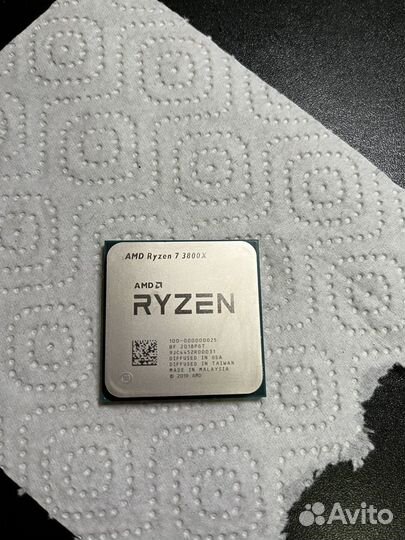 Продам процессор AMD Ryzen 7 3800X